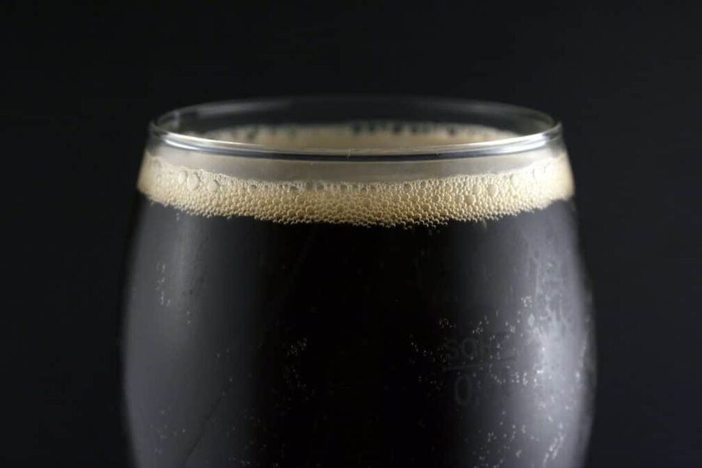 é posible beber cervexa escura con psoríase